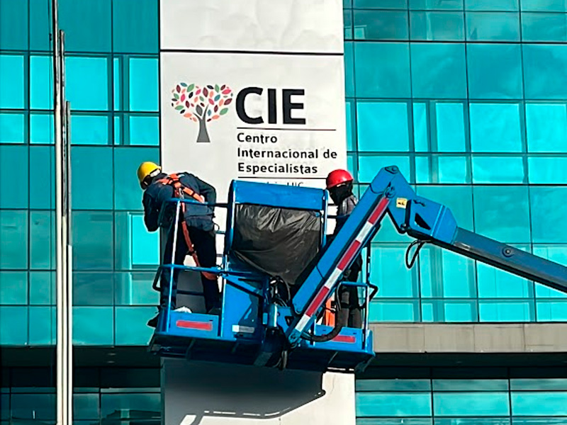 Instalación y Estructuras